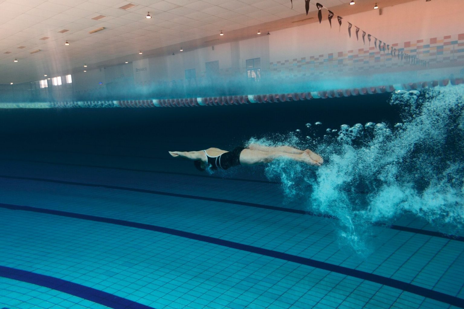 Kallang Basin Swimming Complex: Dive into Excellence with Blue Whale Tail Swim School