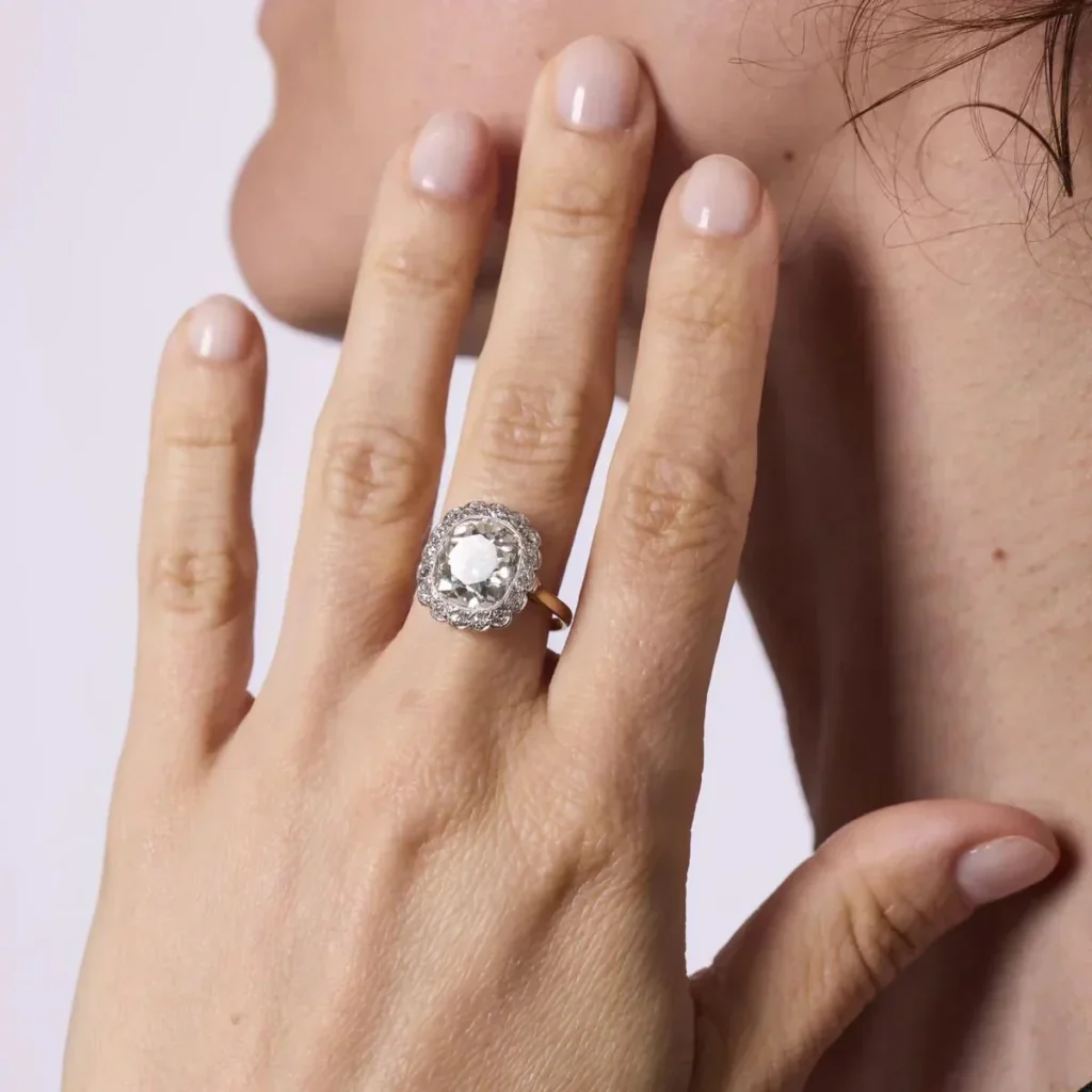 Art Deco Engagement Rings: Why Today’s Couples Are Choosing Vintage Craftsmanship Over Contemporary Design